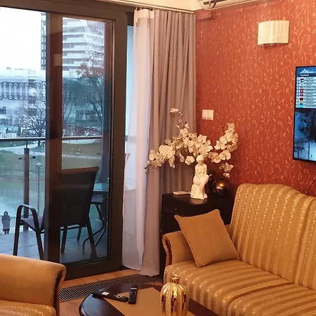 Apartment Royal Capital Towers Klimatyzacja & Prywatny Parking & Bezkontaktowe Zameldowanie & Balkon Rzeszow
