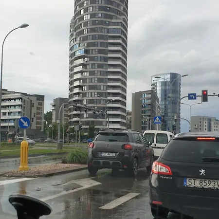 Royal Capital Towers Klimatyzacja & Prywatny Parking & Bezkontaktowe Zameldowanie & Balkon Apartment