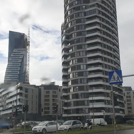 Apartment Royal Capital Towers Klimatyzacja & Prywatny Parking & Bezkontaktowe Zameldowanie & Balkon