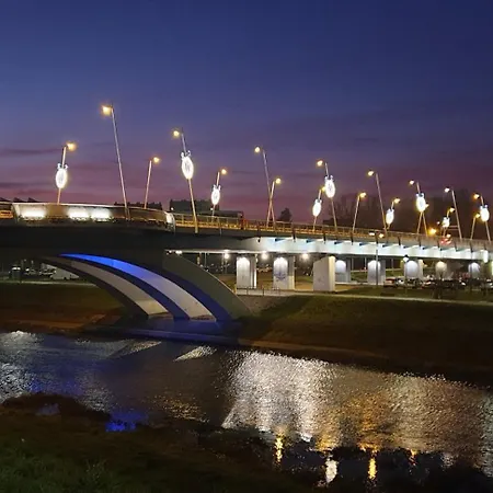 Royal Capital Towers Klimatyzacja & Prywatny Parking & Bezkontaktowe Zameldowanie & Balkon Διαμέρισμα