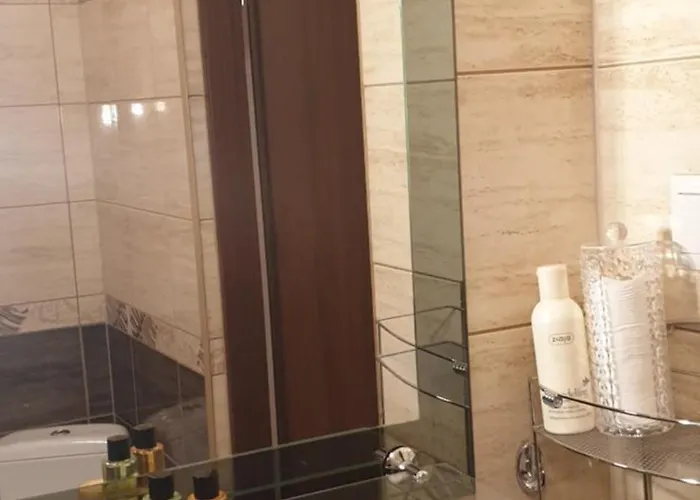 Royal Capital Towers Klimatyzacja & Prywatny Parking & Bezkontaktowe Zameldowanie & Balkon Apartment