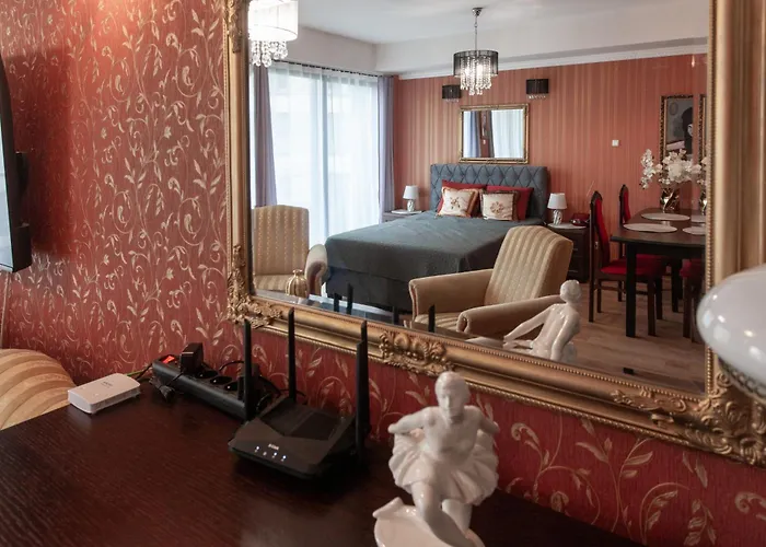 Royal Capital Towers Klimatyzacja & Prywatny Parking & Bezkontaktowe Zameldowanie & Balkon Apartment