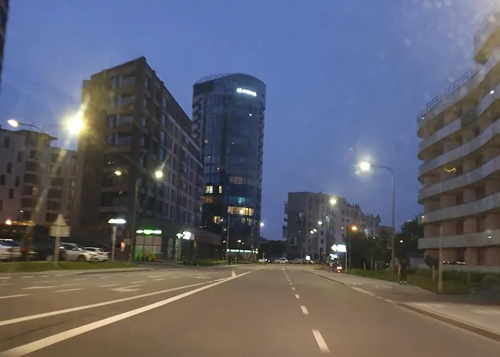 Royal Capital Towers Klimatyzacja & Prywatny Parking & Bezkontaktowe Zameldowanie & Balkon *