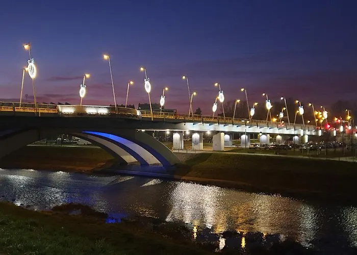 Royal Capital Towers Klimatyzacja & Prywatny Parking & Bezkontaktowe Zameldowanie & Balkon Apartment